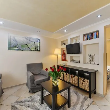 Apparthaus Pfeifer Апарт-отель 3*