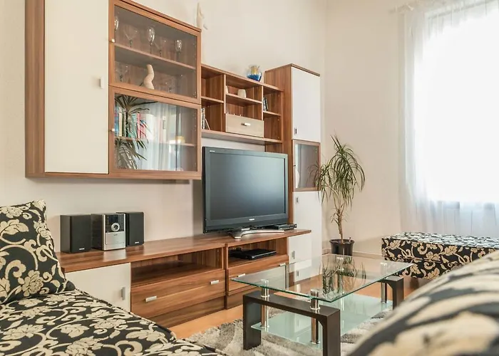 アパータウス ファイファー アパートホテル 3*